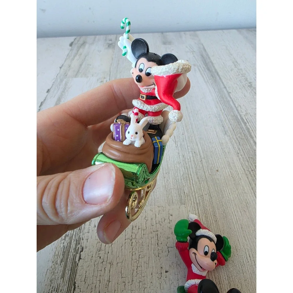 Vintage enesco Mickey‎ Santa sleigh sledding ornament Xmas tree
